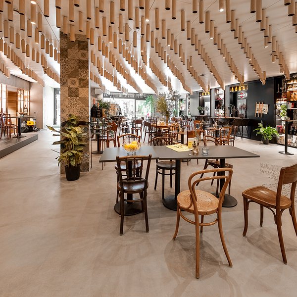 Armando's by Vergani