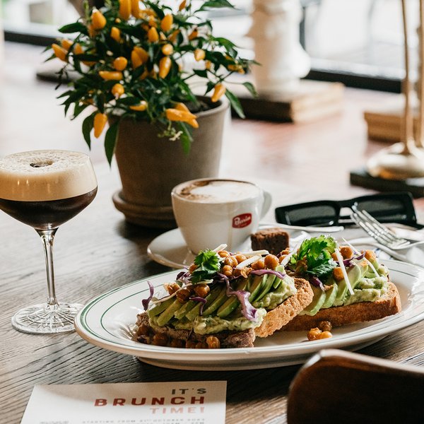 Lou’s Restaurant & Bar