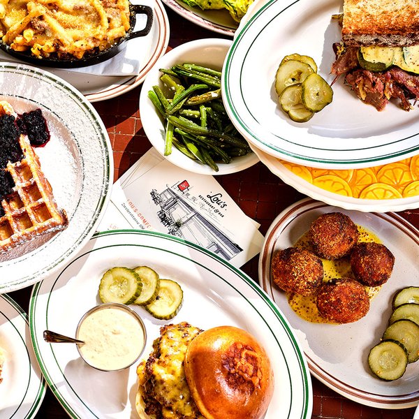 Lou’s Restaurant & Bar