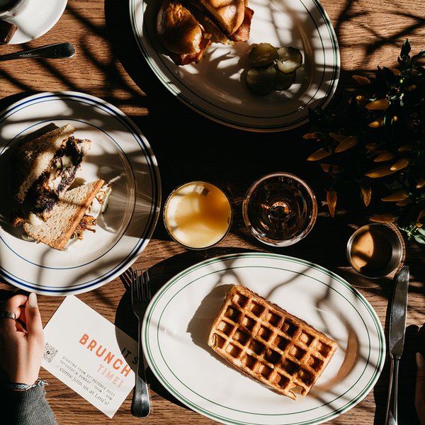 Lou’s Restaurant & Bar