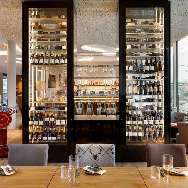 Restaurant & Bar Tschadun