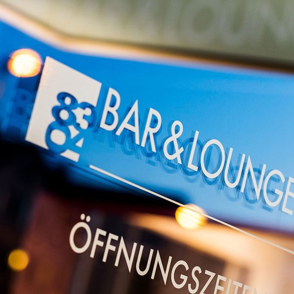 web_zuerich_8304_barlounge_1280x960_26628.jpg