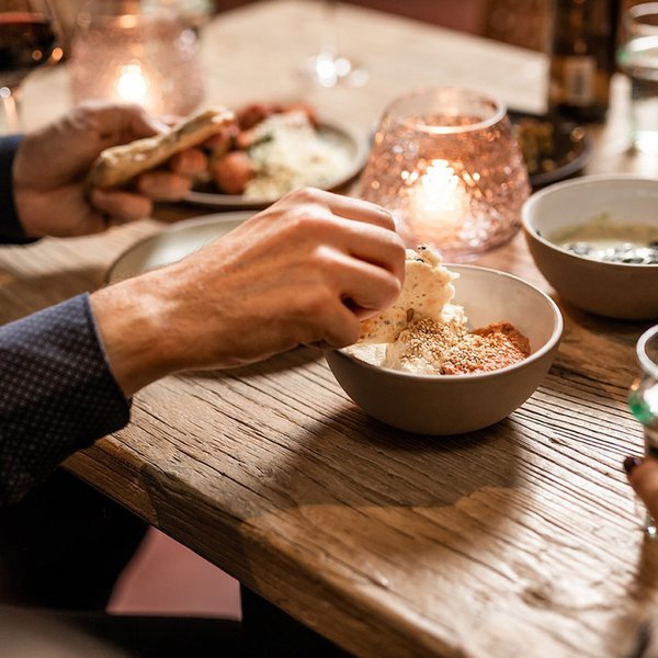 web_zuerich_restaurant_yalda_1280x960_24351.jpg