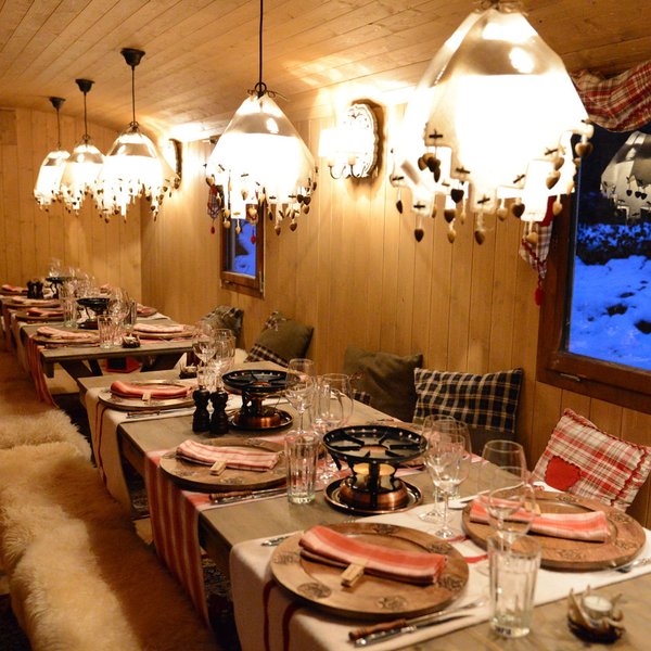 Restaurant Zürich, Wirtschaft Degenried