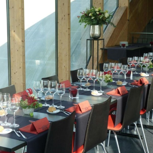 Restaurant Runway 34