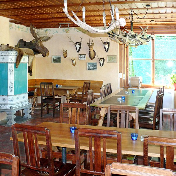 Innenansicht Restaurant im Wildnispark Langenberg Zürich