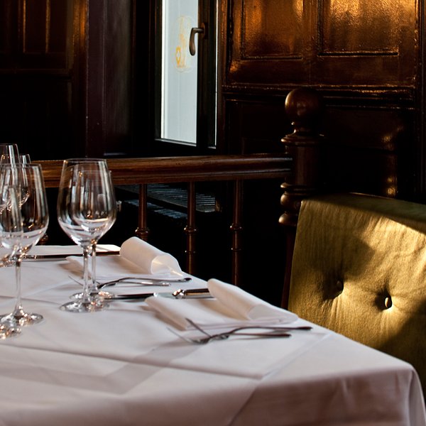 Helvetia, Elegantes Ambiente