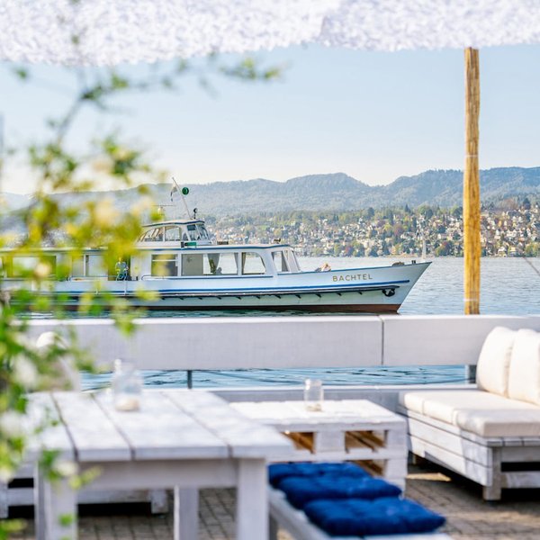 Restaurant Lake Side