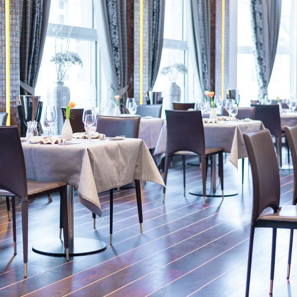 web_zuerich_hotel_krone_restaurant_differente_1280x960_32820.jpg