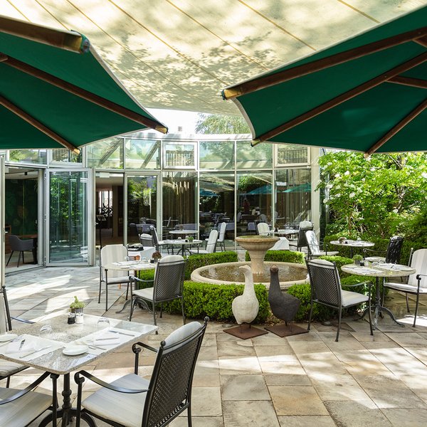 Leafs Restaurant