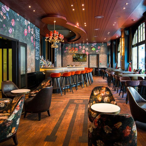 Carlton Restaurants & Bar