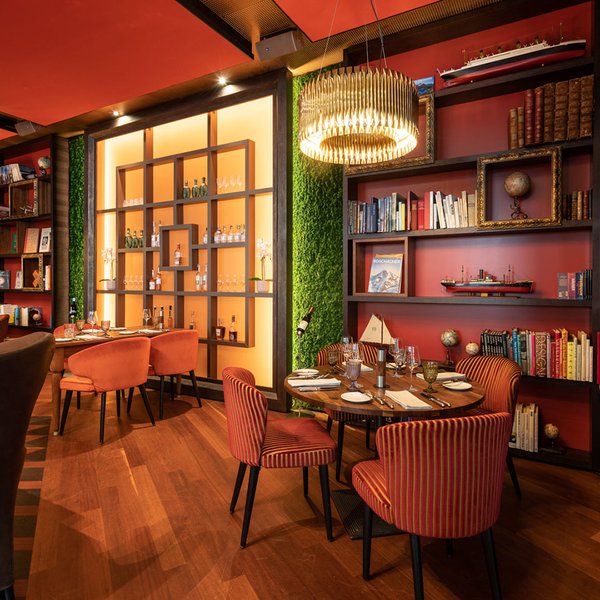 Carlton Restaurants & Bar