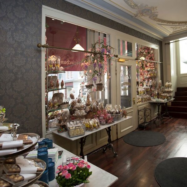 Café Conditorei 1842